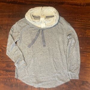 NWT Women’s Ultra Flirt Cozy Fleece Funnel Neck Curved Hem Top, Gray Blue Size L